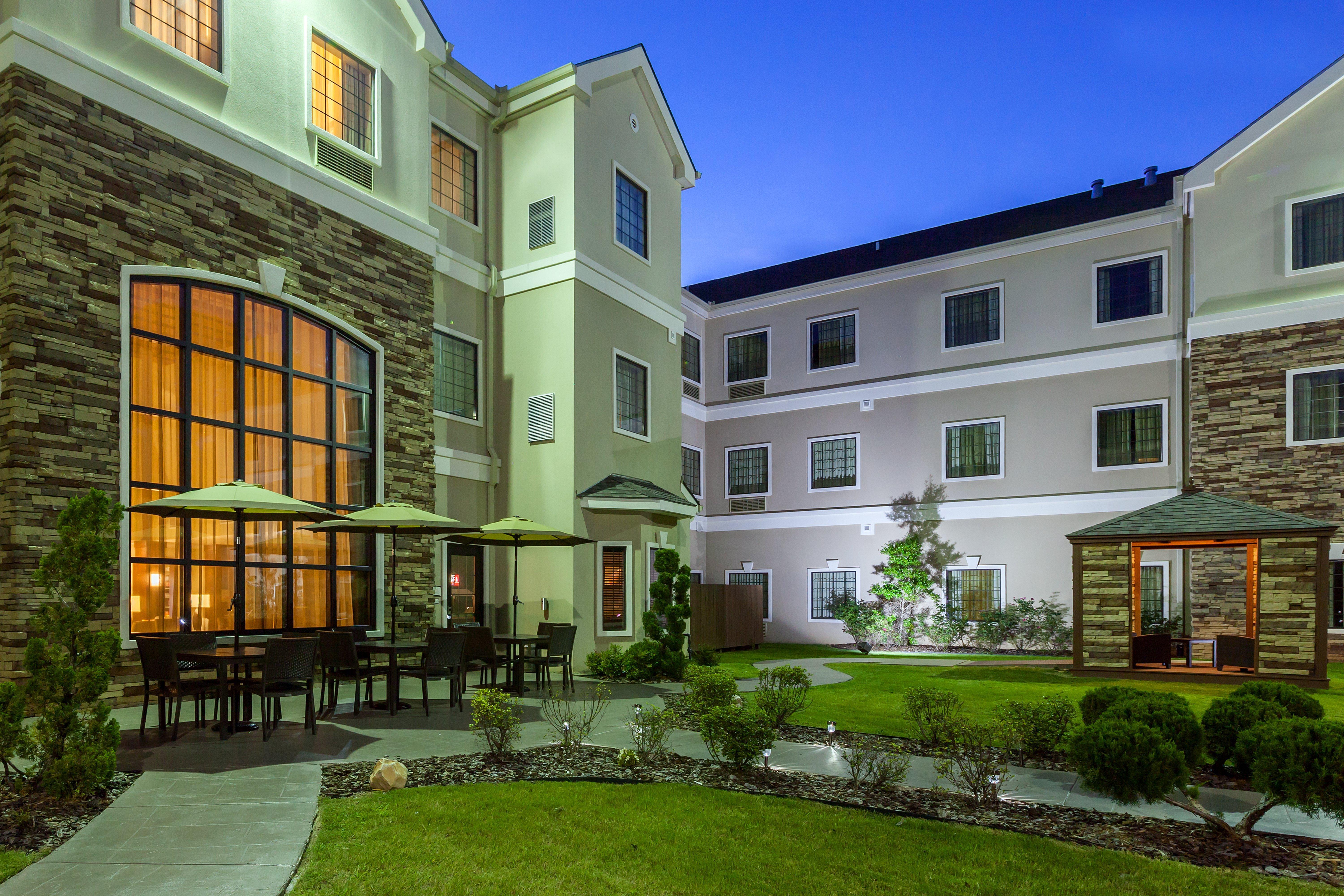 Staybridge Suites Tyler University Area By Ihg Ngoại thất bức ảnh