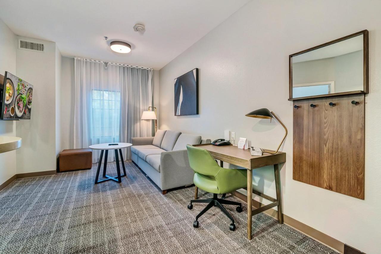 Staybridge Suites Tyler University Area By Ihg Ngoại thất bức ảnh